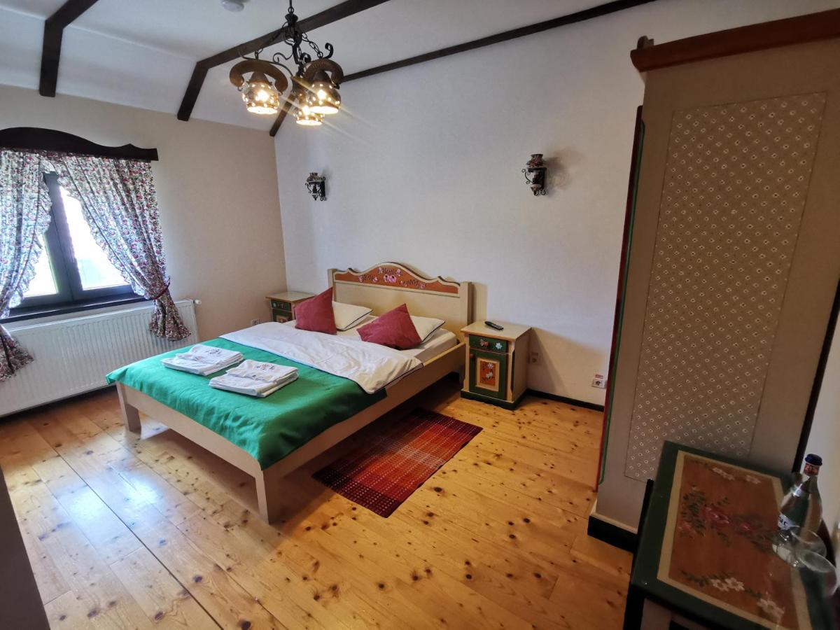 Pensiunea Casa Moga Bucium  المظهر الخارجي الصورة